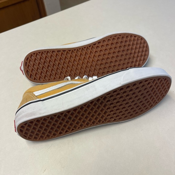 Vans - Unisex Old Skool mustard yellow suede / canvas sneakers - Picture 9 of 9